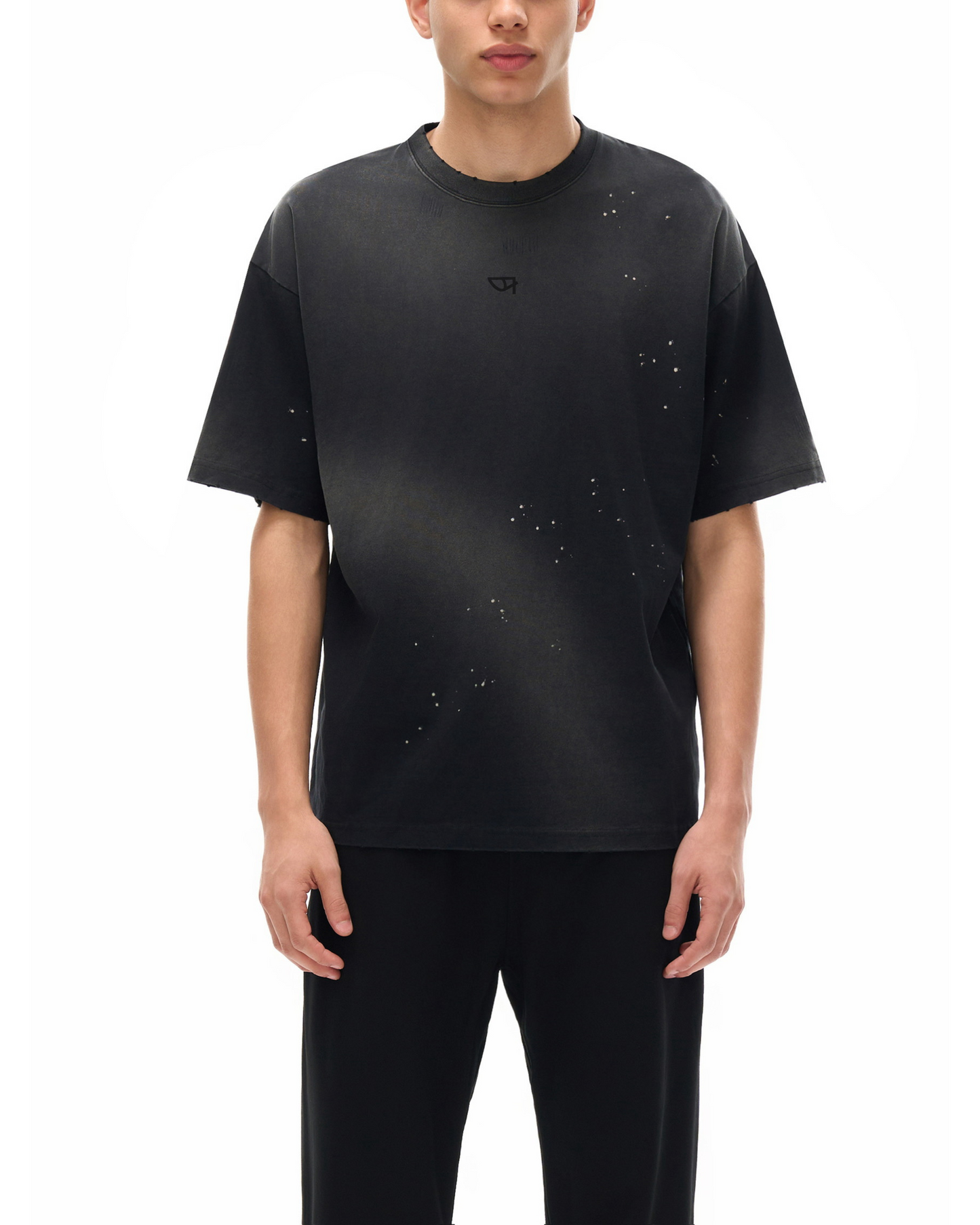 Hand frayed paint aplastes t-shirt